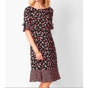 Talbots Poppy Floral Jewel-neck Shift Dress, size 8 petite, like new